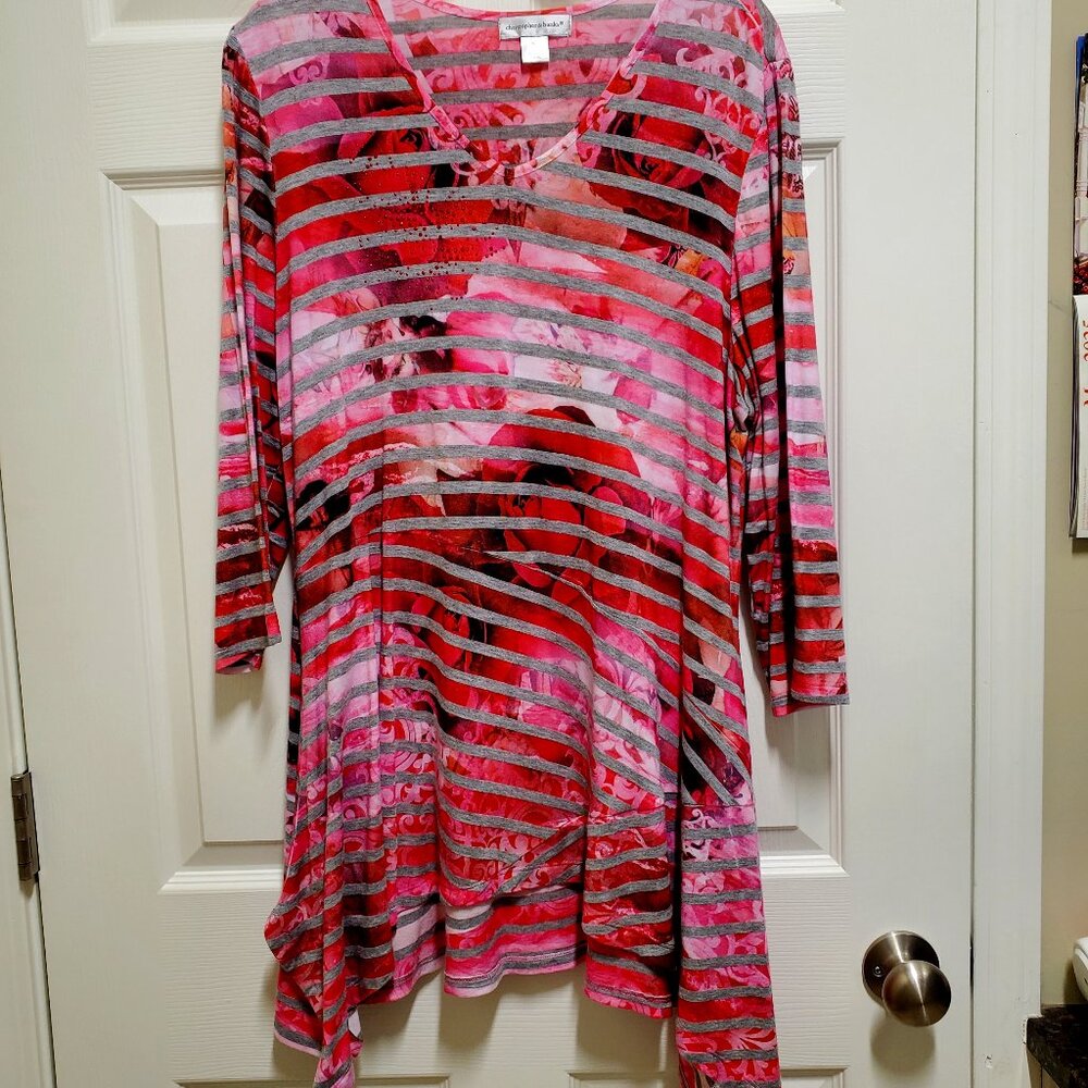 3/4 Sleeved Flowered Top